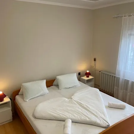 Pingvin Cukraszda Felso Szint Πανσιόν 3*