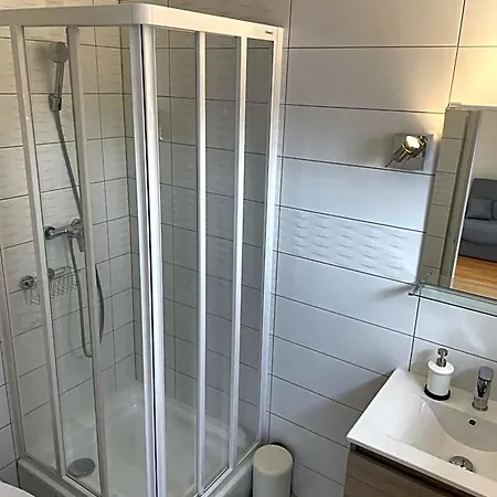 Pingvin Cukraszda Felso Szint 3* Balatonmáriafürdő
