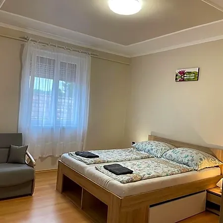 Πανσιόν Pingvin Cukraszda Felso Szint