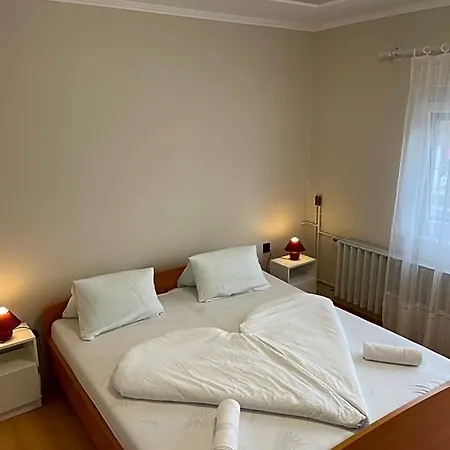 Pingvin Cukraszda Felso Szint Πανσιόν 3*