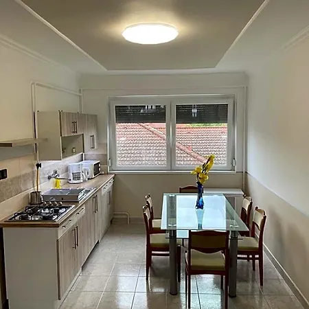 Pingvin Cukraszda Felso Szint 3* Balatonmáriafürdő