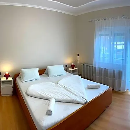 Πανσιόν Pingvin Cukraszda Felso Szint Balatonmáriafürdő