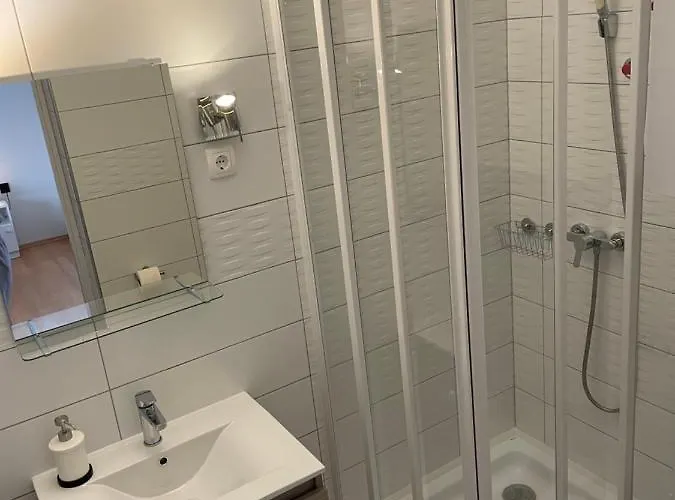 בית הארחה Pingvin Cukraszda Felso Szint 3*