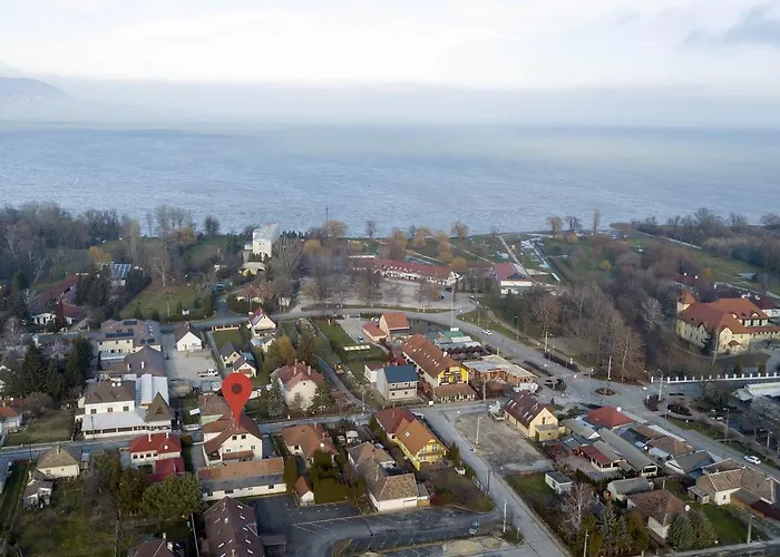 בית הארחה Pingvin Cukraszda Felso Szint